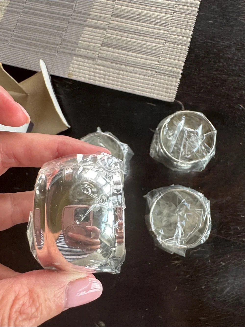 Set of Four  vintage Silver-Plated Napkin Rings - Classic Silver Finish